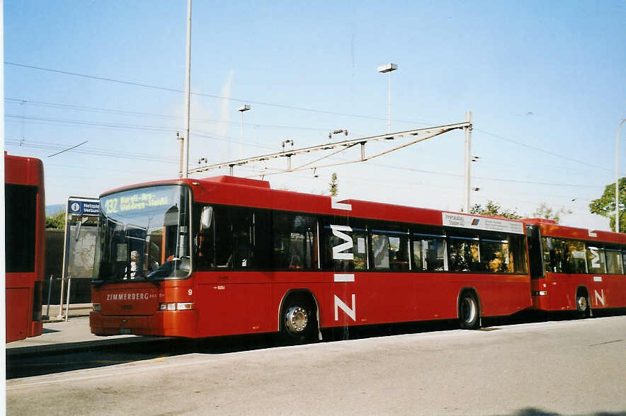 (061'817) - AHW Horgen - Nr. 9/ZH 687'451 - Volvo/Hess am 19. Juli 2003 beim Bahnhof Horgen