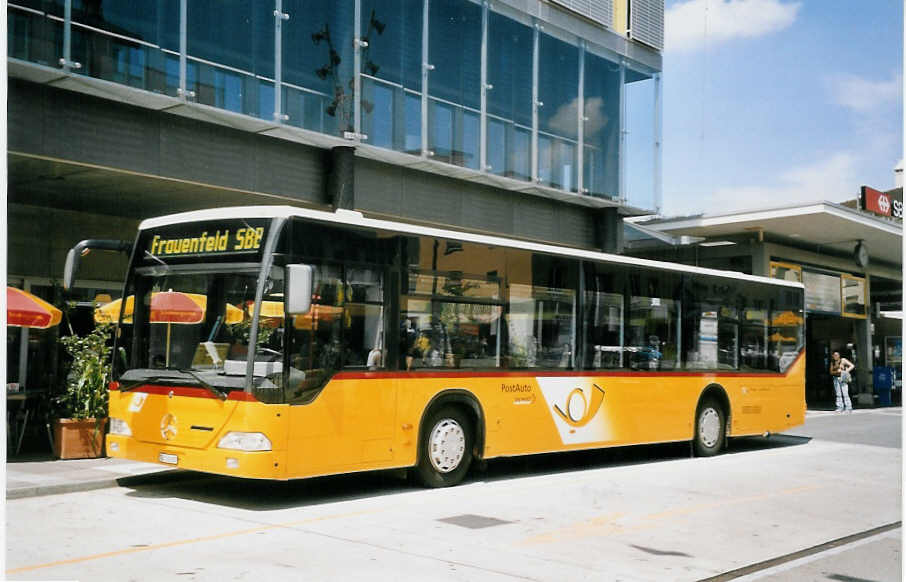 (061'934) - PostAuto Thurgau-Schaffhausen - Nr. 10/TG 158'087 - Mercedes (ex P 25'384) am 25. Juli 2003 beim Bahnhof Frauenfeld