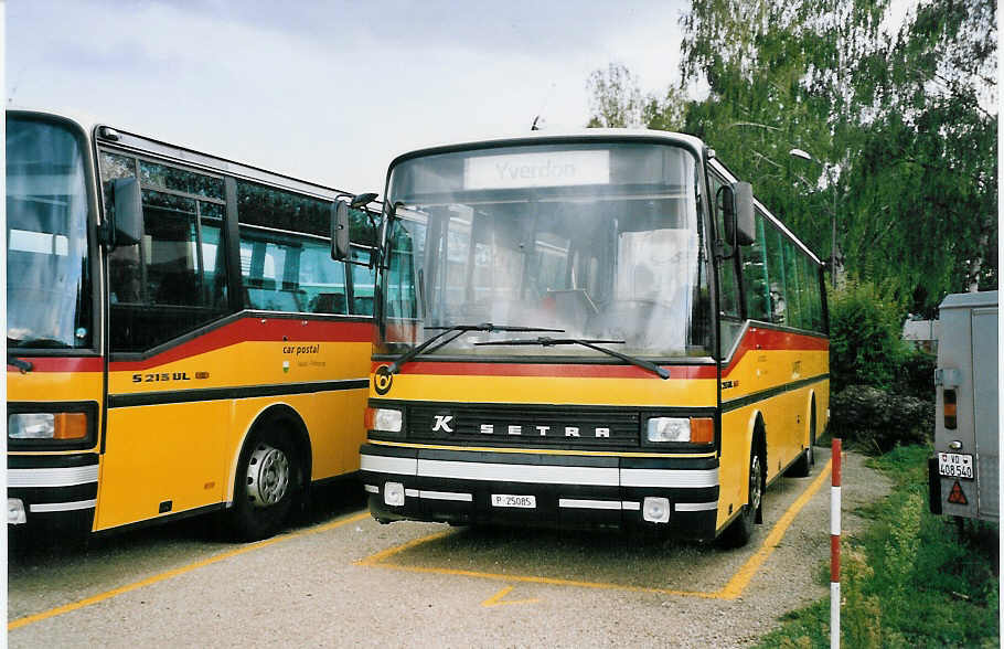 (062'803) - PTT-Regie - P 25'085 - Setra am 30. August 2003 in Yverdon, Garage