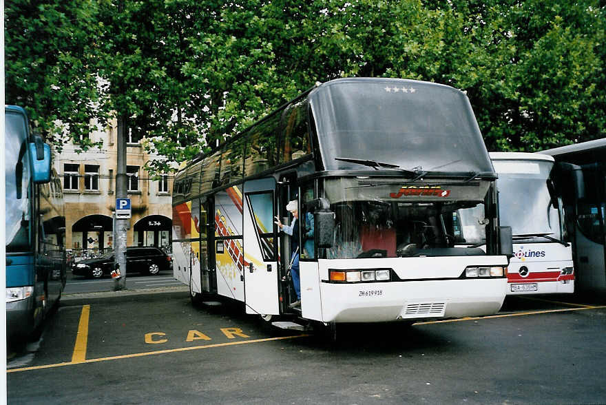 (063'122) - Jann, Rmlang - ZH 619'918 - Neoplan am 30. August 2003 in Bern, Schtzenmatte