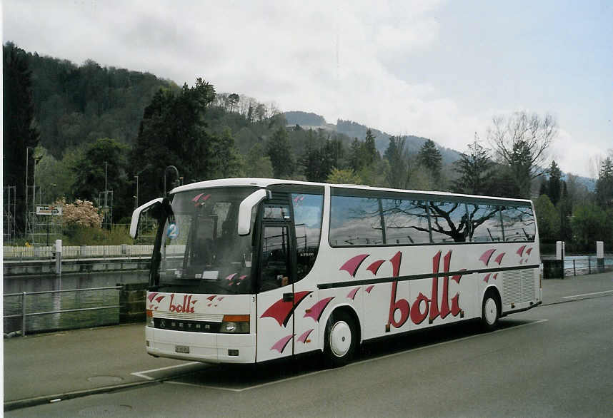 (066'524) - Bolli, Benken - Nr. 1/ZH 165'901 - Setra am 18. April 2004 bei der Schifflndte Thun