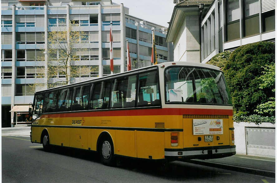 (066'806) - AVA Aarberg - Nr. 7/BE 350'471 - Setra am 21. April 2004 in Biel, Zentralplatz