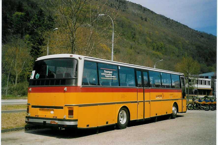 (066'813) - Hertzeisen, Glovelier - Nr. 16 - Setra (ex Stucki, Porrentruy Nr. 16) am 21. April 2004 in Biel, BTR