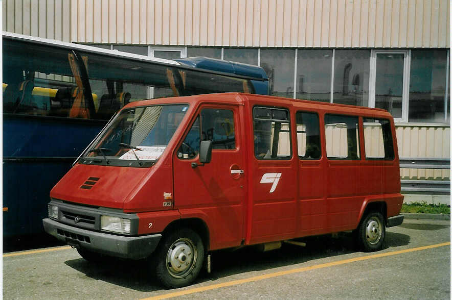 (066'826) - CJ Tramelan - Nr. 2 - Renault am 21. April 2004 in Biel, Rattinbus