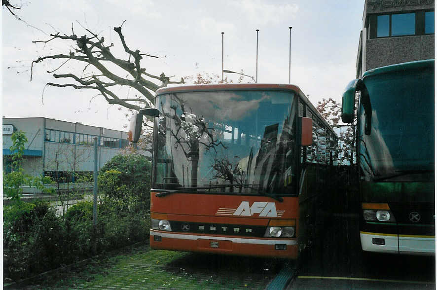 (067'129) - AFA Adelboden - Nr. 21 - Setra (ex Nr. 6) am 24. April 2004 in Kloten, EvoBus