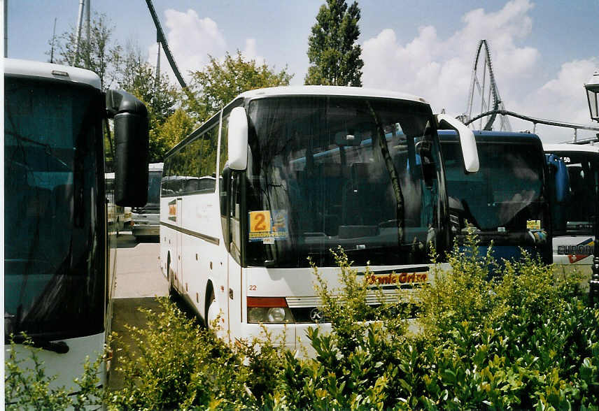 (068'906) - Aus der Schweiz: Grize, Avenches - Nr. 22/VD 527'560 - Setra am 6. Juli 2004 in Rust, Europapark