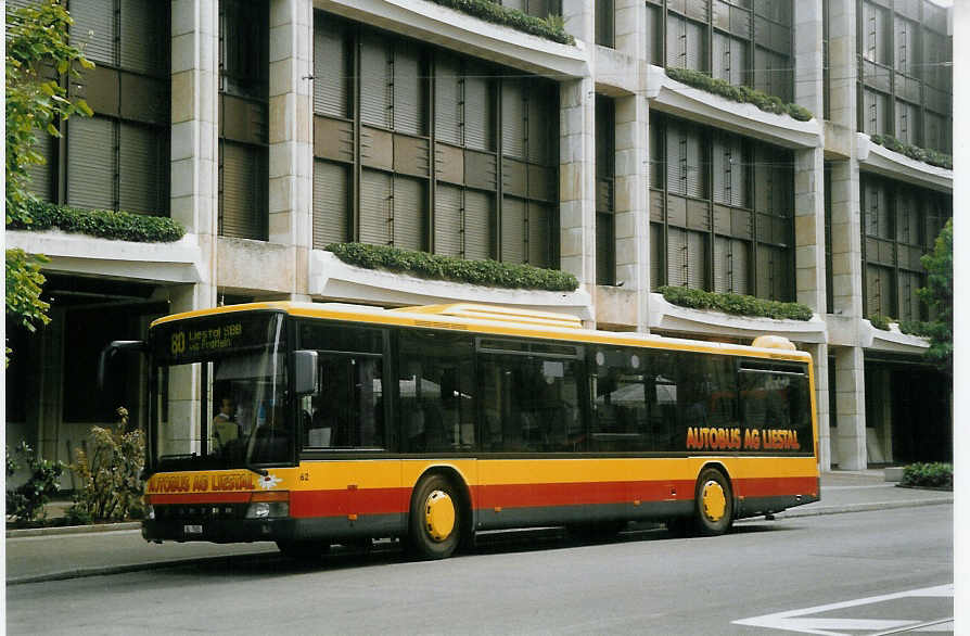 (069'733) - AAGL Liestal - Nr. 62/BL 7683 - Setra am 24. Juli 2004 in Basel, Aeschenplatz