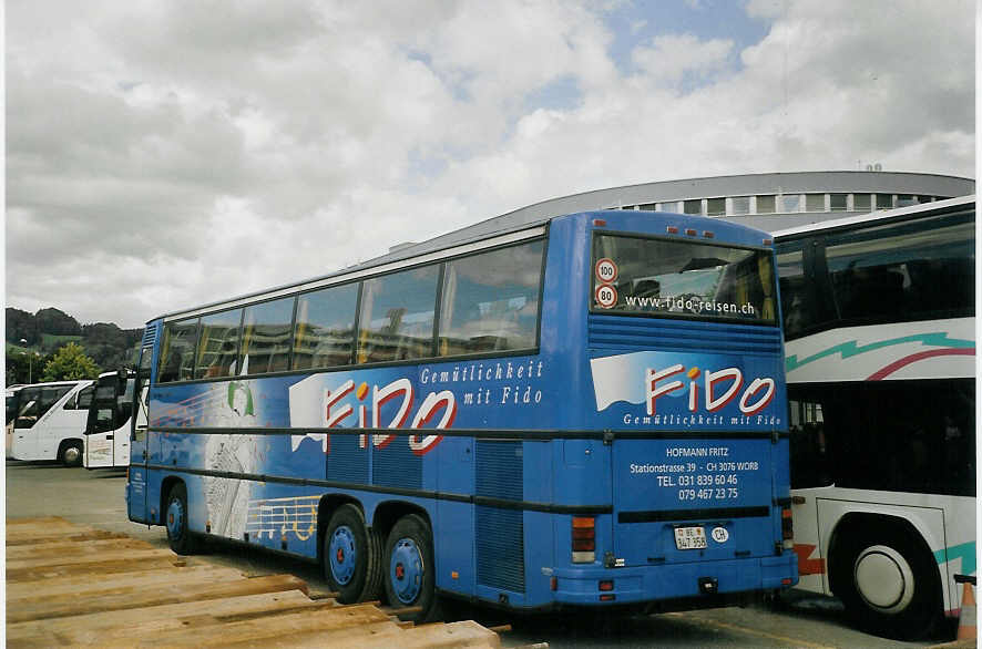 (070'220) - Hofmann, Worb - BE 347'358 - Setra am 21. August 2004 in Luzern, Inseli-P