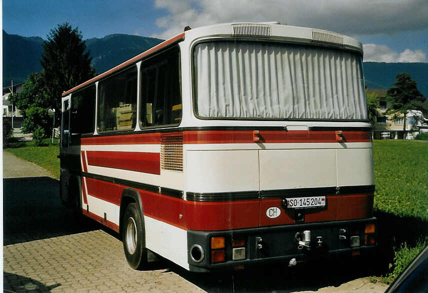 (070'528) - Nicastro, Bettlach - SO 145'204 - Magirus-Iveco am 28. August 2004 in Bettlach, Garage