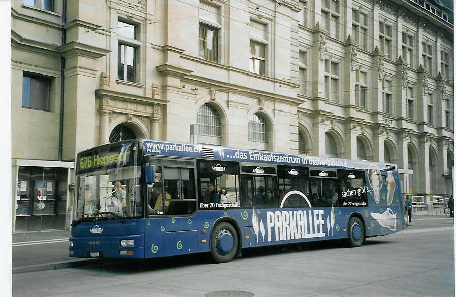 (071'112) - PostAuto Zrich - Nr. 3/ZH 780'682 - MAN (ex P 25'596) am 15. September 2004 beim Hauptbahnhof Winterthur