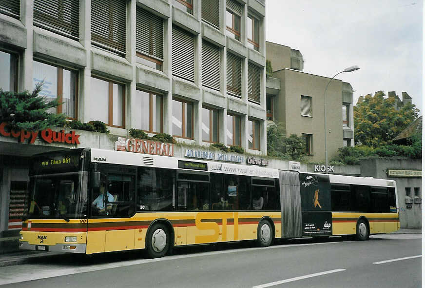 (071'223) - STI Thun - Nr. 90/BE 572'090 - MAN am 26. September 2004 in Thun, Berntor