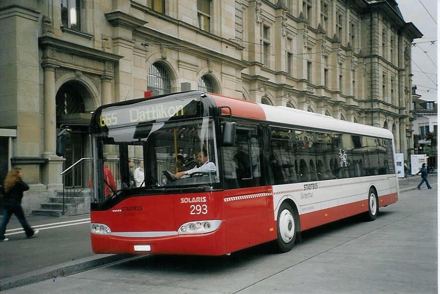 (072'136) - SW Winterthur - Nr. 293/ZH 730'293 - Solaris am 11. Oktober 2004 beim Hauptbahnhof Winterthur