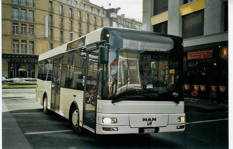 (073'718) - Funi-Car, Biel - Nr. 4/BE 107'904 - MAN am 3. Januar 2005 in Biel, Guisanplatz