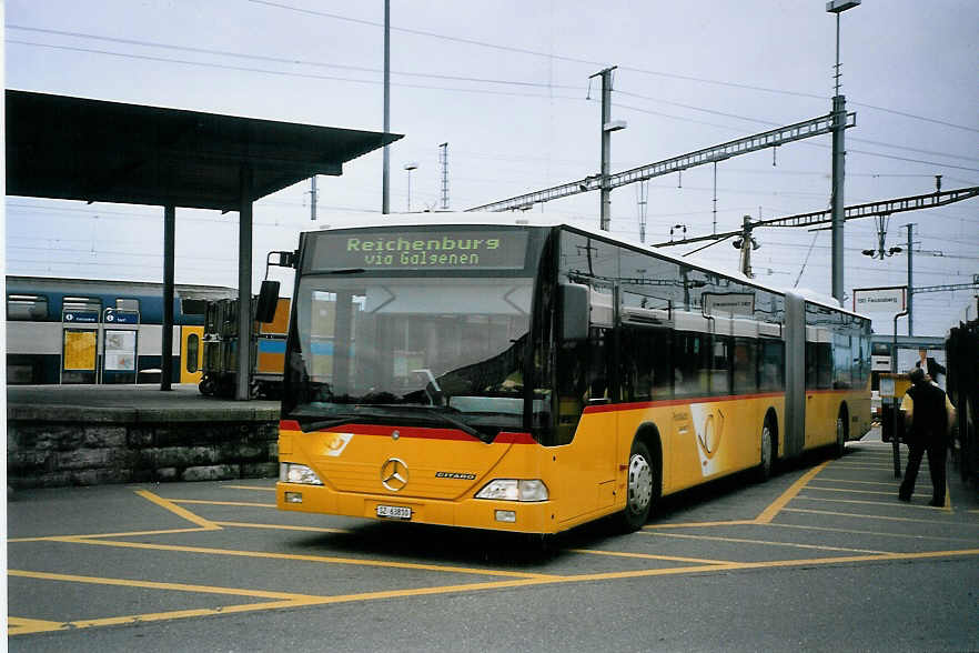 (075'913) - Kistler, Reichenburg - SZ 63'810 - Mercedes am 31. Mrz 2005 beim Bahnhof Pfffikon