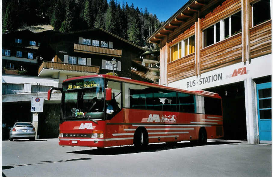 (075'929) - AFA Adelboden - Nr. 11/BE 26'701 - Setra am 3. April 2005 beim Autobahnhof Adelboden