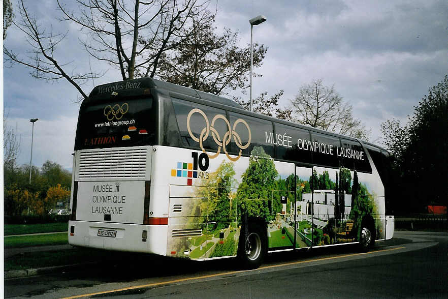 (076'416) - Lathion, Sion - Nr. 32/VS 12'892 - Mercedes am 23. April 2005 in Thun, Lachen