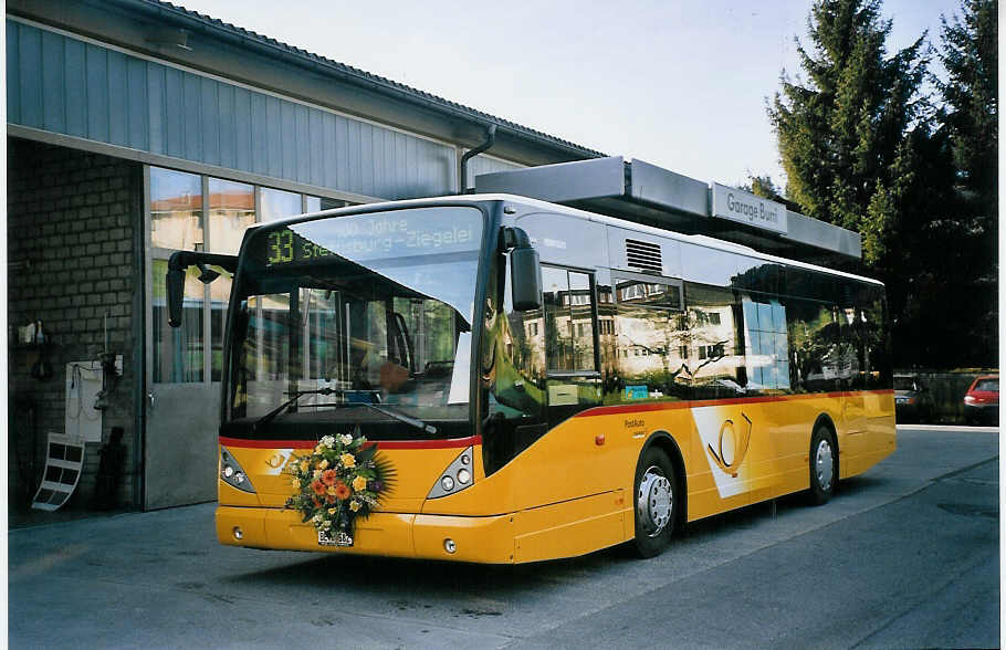 (076'422) - Burri, Teuffenthal - BE 60'582 - Van Hool am 1. Mai 2005 in Teuffenthal, Garage