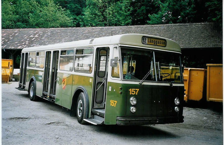 (077'003) - SVB Bern (TVB) - Nr. 157 - FBW/Gangloff am 29. Mai 2005 in Oberburg, Ziegelgut