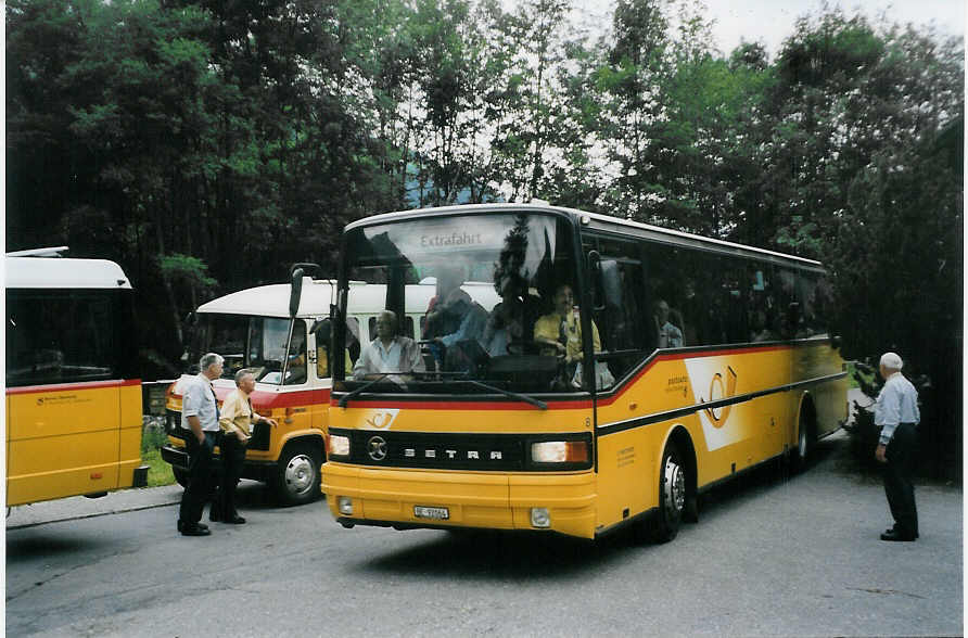 (078'026) - Portenier, Adelboden - Nr. 8/BE 92'064 - Setra (ex Geiger, Adelboden Nr. 8; ex P 25'053) am 25. Juni 2005 in Kiental, Garage