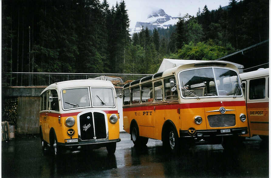 (078'106) - Schmid, Thrishaus - Nr. 3/BE 26'206 - Saurer/Gangloff (ex Geiger, Adelboden Nr. 3) + Nr. 9/BE 26'105 - Saurer/R&J (ex Geiger, Adelboden Nr. 9) am 25. Juni 2005 auf der Griesalp