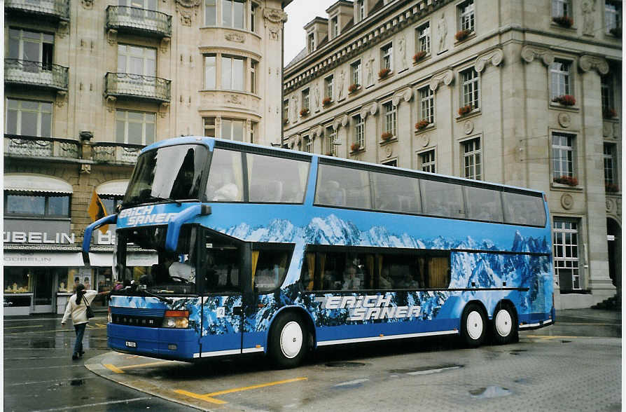 (078'411) - Saner, Laufen - BL 7362 - Setra am 11. Juli 2005 in Luzern, Schwanenplatz