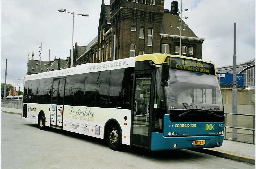 (078'714) - Connexxion - Nr. 8402/BP-TG-91 - VDL Berkhof am 20. Juli 2005 beim Bahnhof Amsterdam