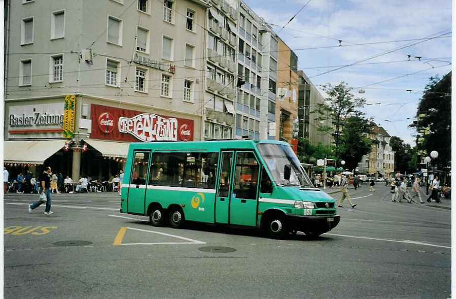 (079'307) - BVB Basel - Nr. 853/BS 2857 - VW-Kutsenits am 30. Juli 2005 in Basel, Claraplatz