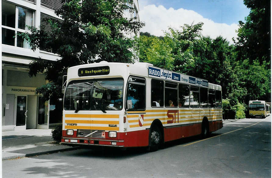 (079'725) - STI Thun - Nr. 36/BE 443'836 - Volvo/R&J (ex SAT Thun Nr. 36) am 26. August 2005 bei der Schifflndte Thun