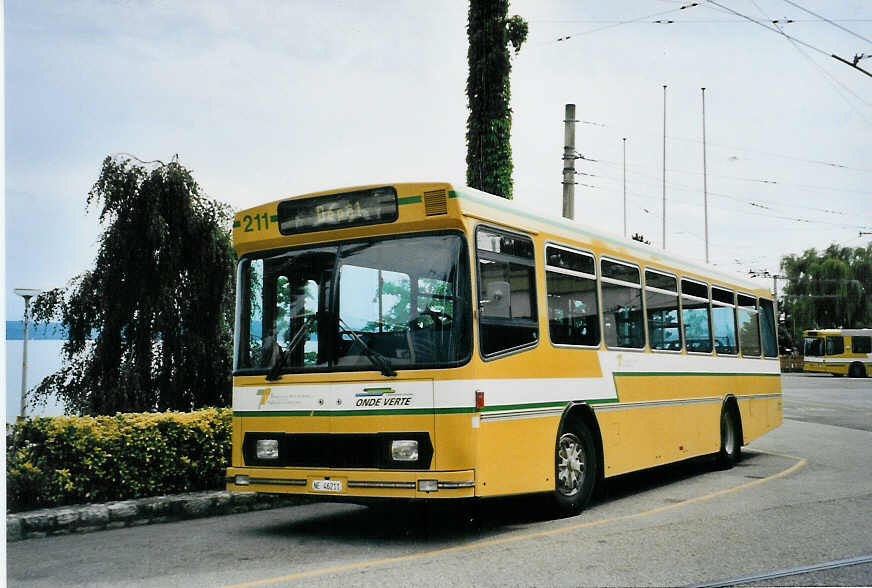 (080'014) - TN Neuchtel - Nr. 211/NE 46'211 - Volvo/Hess am 27. August 2005 in Neuchtel, Dpt