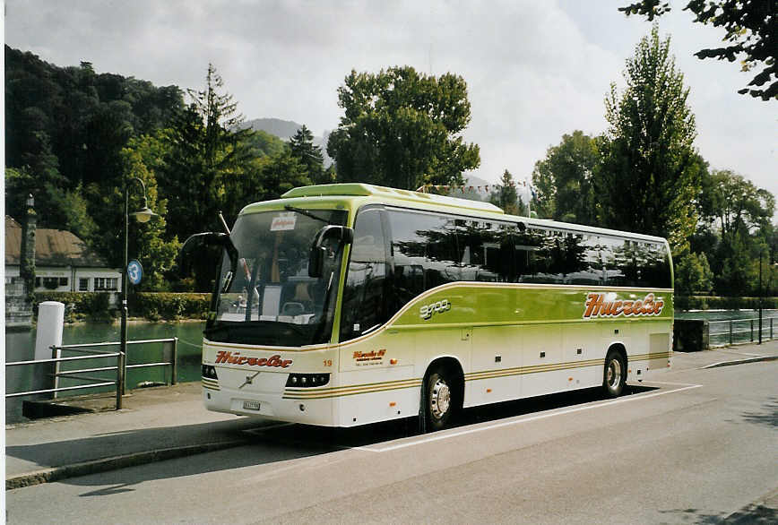 (080'410) - Hrzeler, Dietikon - Nr. 19/ZH 477'795 - Volvo am 14. September 2005 bei der Schifflndte Thun