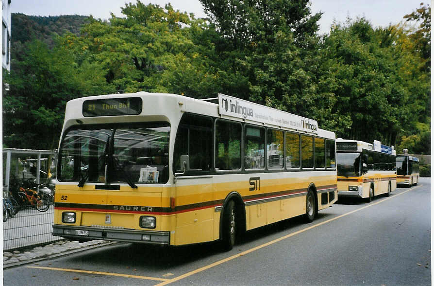 (080'609) - STI Thun - Nr. 52/BE 396'552 - Saurer/R&J am 29. September 2005 bei der Schifflndte Thun