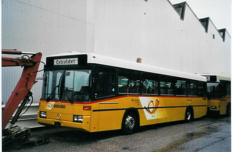 (081'021) - PostAuto Aargau - Mercedes/R&J am 19. Oktober 2005 in Biel, BTR