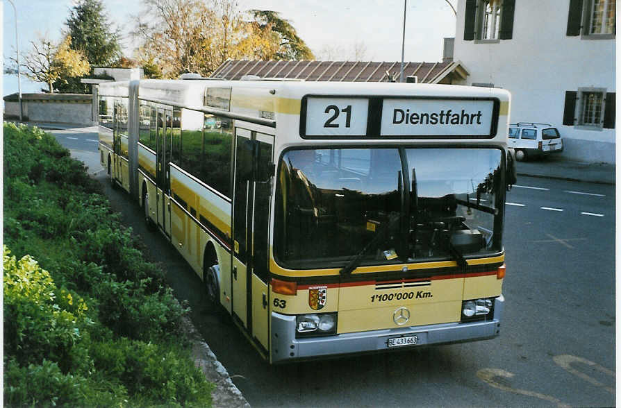 (081'533) - STI Thun - Nr. 63/BE 433'663 - Mercedes am 20. November 2005 in Oberhofen, Wichterheer