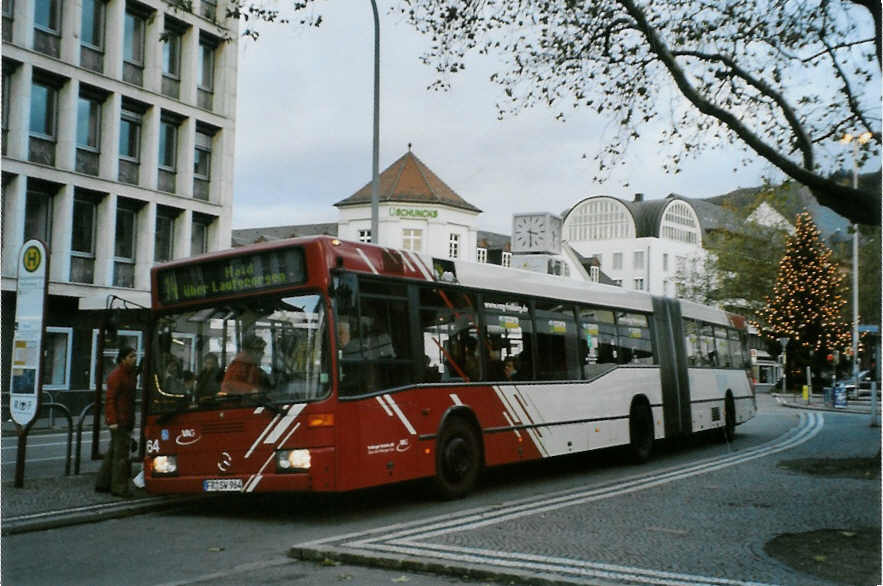 (081'729) - VAG Freiburg - Nr. 964/FR-SW 964 - Mercedes am 3. Dezember 2005 in Freiburg, Siegesdenkmal