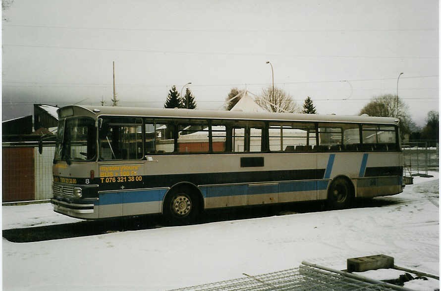 (082'001) - Mysterytours, Interlaken - Nr. 8 - Setra (ex AFA Adelboden Nr. 8; ex TPYG Yverdon Nr. 2) am 24. Dezember 2005 in Interlaken, Sendlistrasse