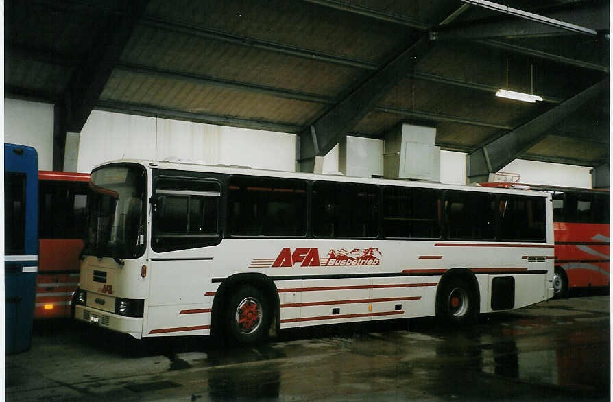 (082'117) - AFA Adelboden - Nr. 18/BE 25'753 - NAW/R&J (ex Autopostale, Mendrisio Nr. 38; ex Piotti, Balerna Nr. 18; ex AAGI Interlaken Nr. 38; ex Schmocker, Beatenberg Nr. 3) am 26. Dezember 2005 im Autobahnhof Adelboden