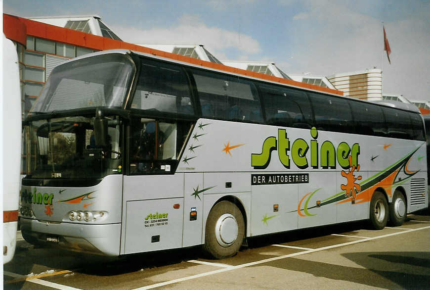 (083'525) - Steiner, Messen - SO 20'148 - Neoplan am 6. Mrz 2006 in Genve, Palexpo