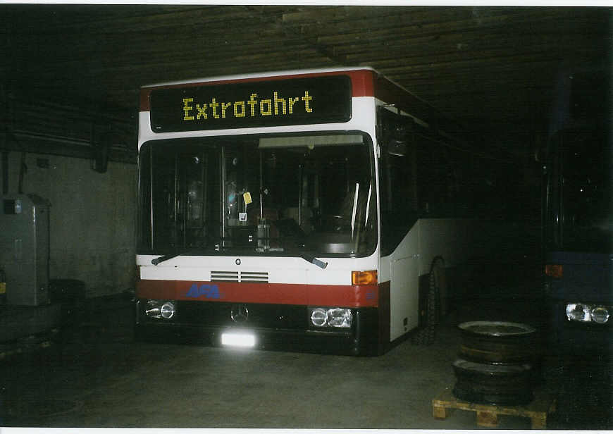 (084'305) - AFA Adelboden - Nr. 53/BE 611'224 - Mercedes (ex VAG D-Freiburg Nr. 825) am 17. April 2006 im Autobahnhof Adelboden