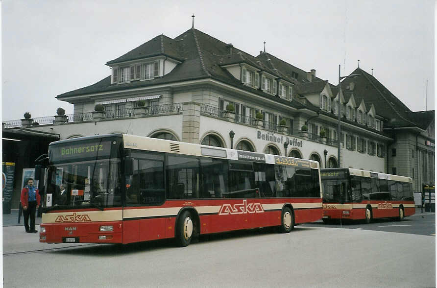 (084'406) - ASKA Aeschi - Nr. 7/BE 387'527 - MAN am 29. April 2006 beim Bahnhof Thun