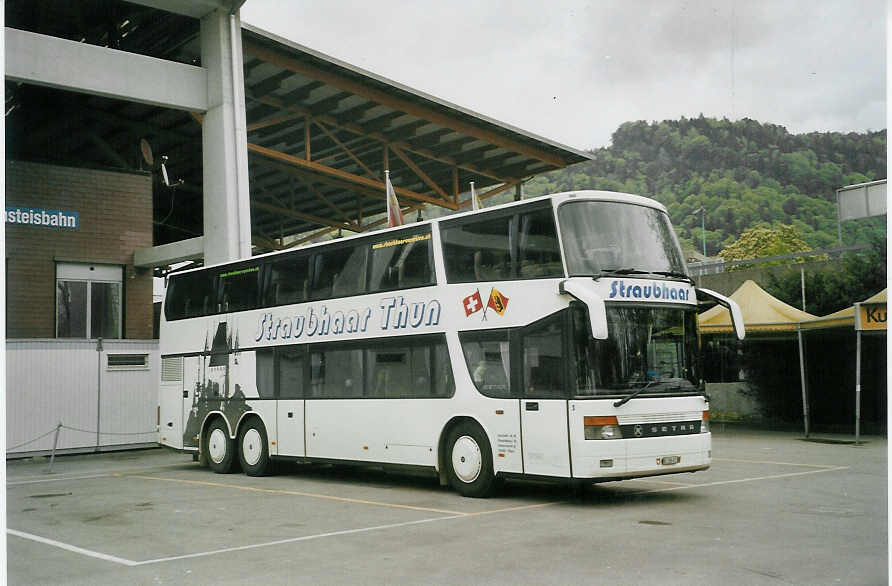 (084'634) - Straubhaar, Thun - Nr. 3/BE 206'633 - Setra am 7. Mai 2006 in Thun, Grabengut