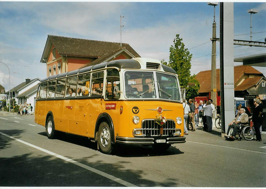 (085'009) - Gerber, Matzendorf - SO 50'805 - FBW/R&J (ex Kontiki, Wettingen; ex P 24'001; ex P 21'501) am 13. Mai 2006 beim Bahnhof Aarberg