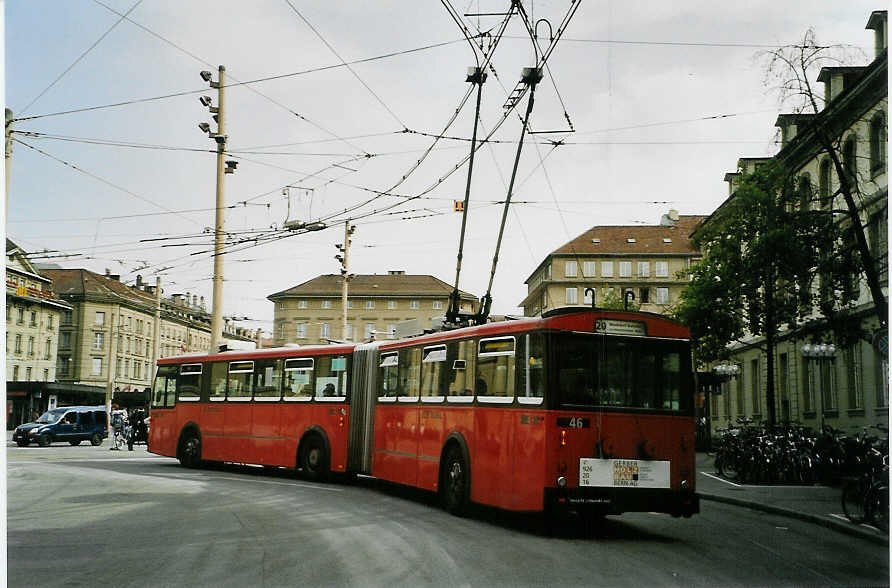 (086'229) - Bernmobil, Bern - Nr. 46 - FBW/Hess Gelenktrolleybus am 16. Juni 2006 beim Bahnhof Bern