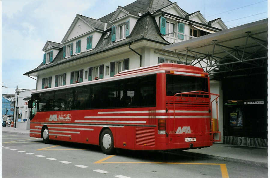 (087'219) - AFA Adelboden - Nr. 20/BE 26'706 - Setra (ex Nr. 6) am 9. Juli 2006 beim Bahnhof Frutigen