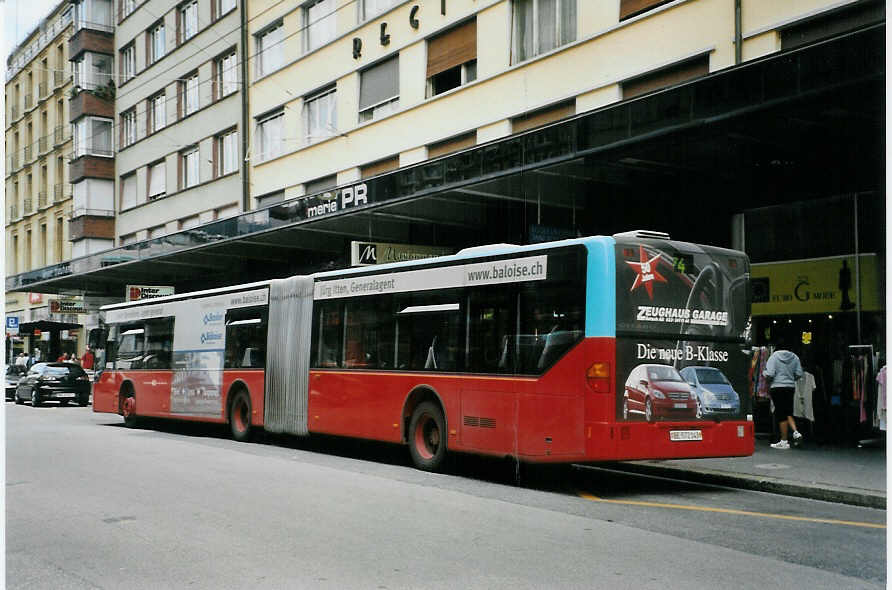 (089'107) - VB Biel - Nr. 143/BE 572'143 - Mercedes am 19. August 2006 beim Bahnhof Biel