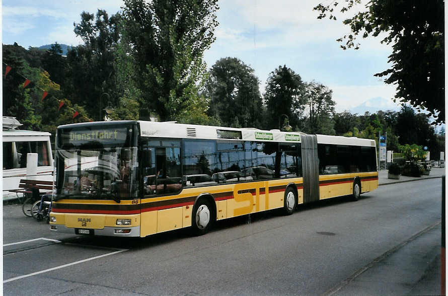 (089'705) - STI Thun - Nr. 88/BE 572'088 - MAN am 6. September 2006 bei der Schifflndte Thun