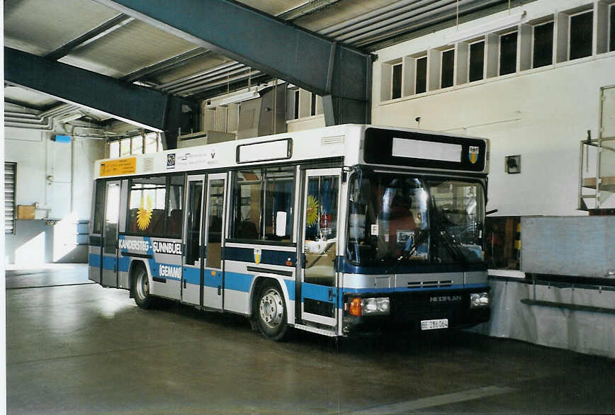 (090'309) - Stockbahn, Kandersteg - BE 286'064 - Neoplan (ex AAGI Interlaken Nr. 35) am 16. Oktober 2006 im Autobahnhof Adelboden