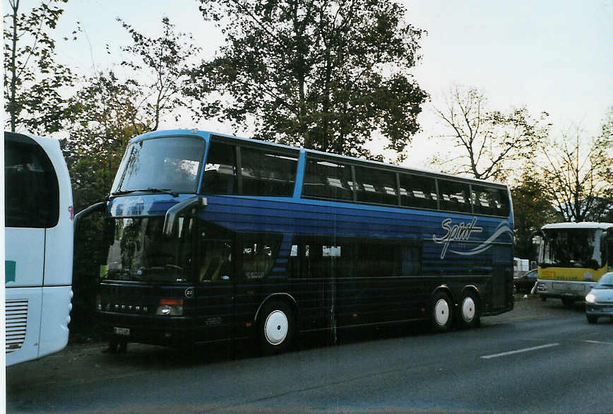 (090'415) - Spirit, Interlaken - Nr. 22/BE 272'685 - Setra am 30. Oktober 2006 in Thun, Allmendstrasse