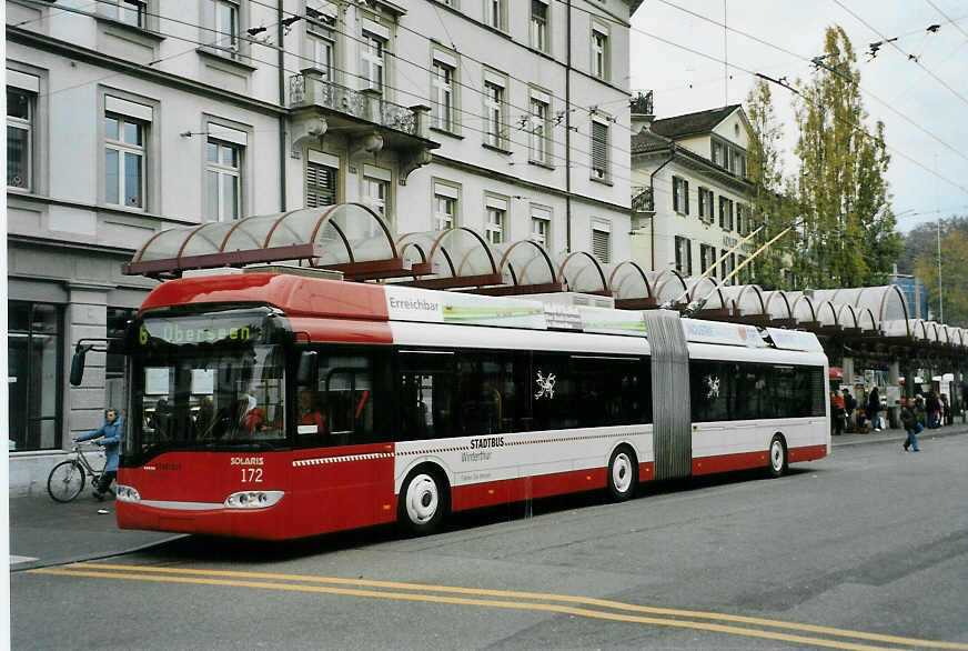 (090'511) - SW Winterthur - Nr. 172 - Solaris Gelenktrolleybus am 11. November 2006 beim Hauptbahnhof Winterthur