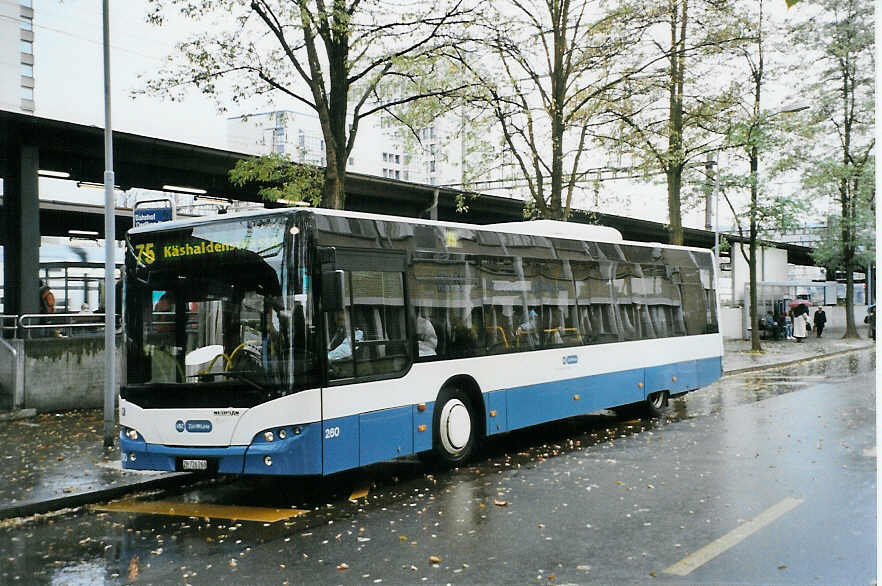 (090'624) - VBZ Zrich - Nr. 260/ZH 726'260 - Neoplan am 11. November 2006 beim Bahnhof Zrich-Oerlikon 