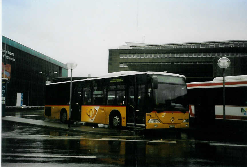 (091'314) - Bucheli, Kriens - Nr. 28/LU 15'550 - Mercedes am 1. Januar 2007 beim Bahnhof Luzern